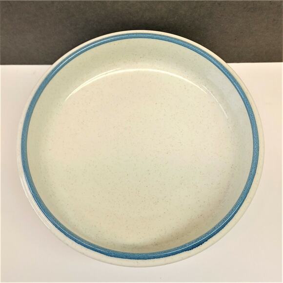 Vintage Mikasa Cordon Bleu 9.25" Round Vegetable Bowl CG500 Blue Rim 1976-1981 - Picture 2 of 5